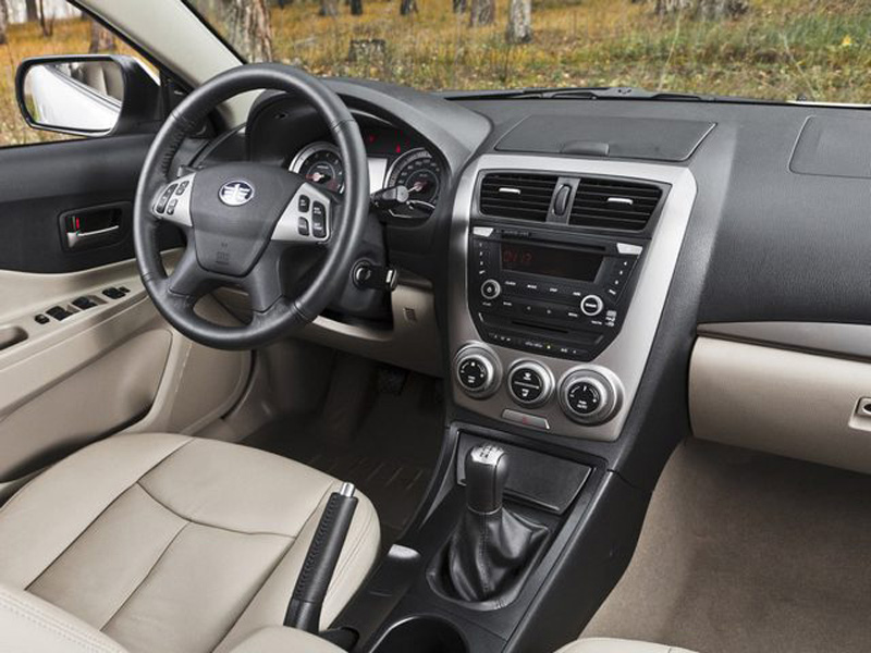 ریمپ بسترن b50 و b50f – مزایای ریمپ Besturn B50 4 نمای داخل کابین بسترن