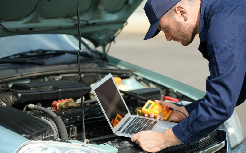 تنظیم موتور چیست؟ خودرو چه زمانی به تنظیم موتور نیاز دارد؟ 2 دیاگ زدن به ماشین