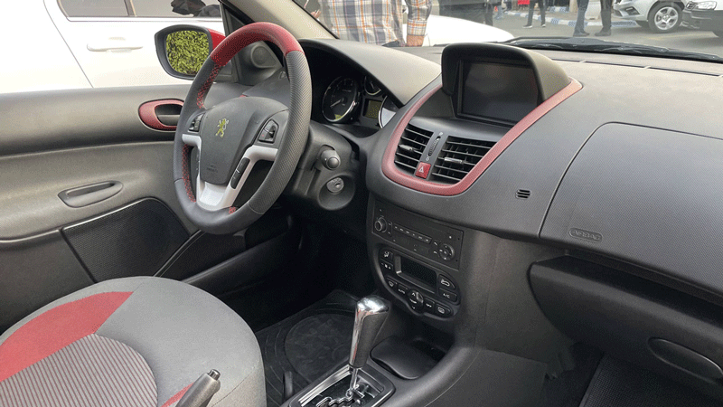 نمای داخل کابین پژو 207 MC
